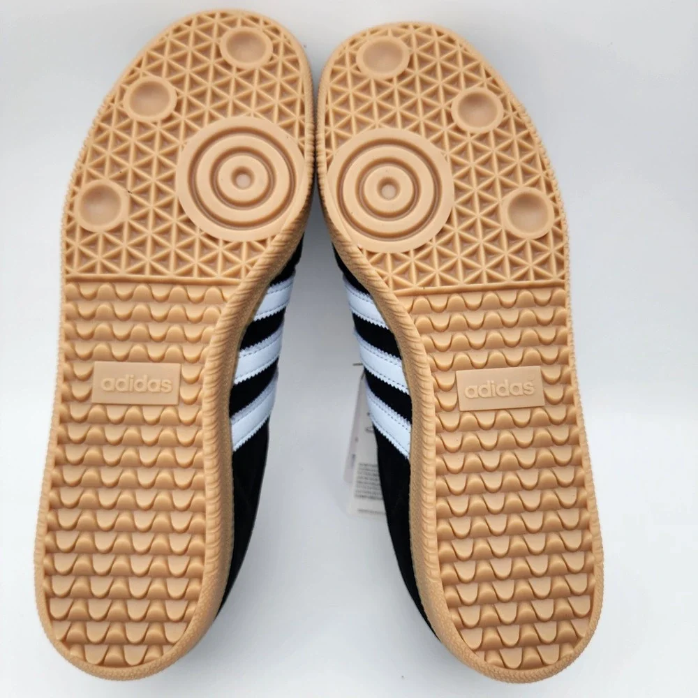 Adidas Samba Sneakers Mens 9.5 Black White Gum Sole Suede Classic Soccer NWB